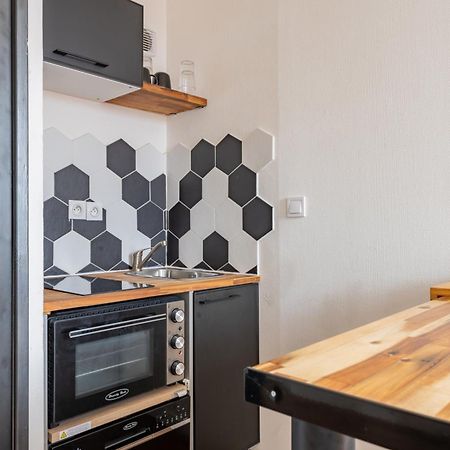 Ferienwohnung Charlemagne - Studio Confortable Avec Parking Gratuit - Quelques Pas De La Gare, Cuisine, Wifi Arras Exterior foto