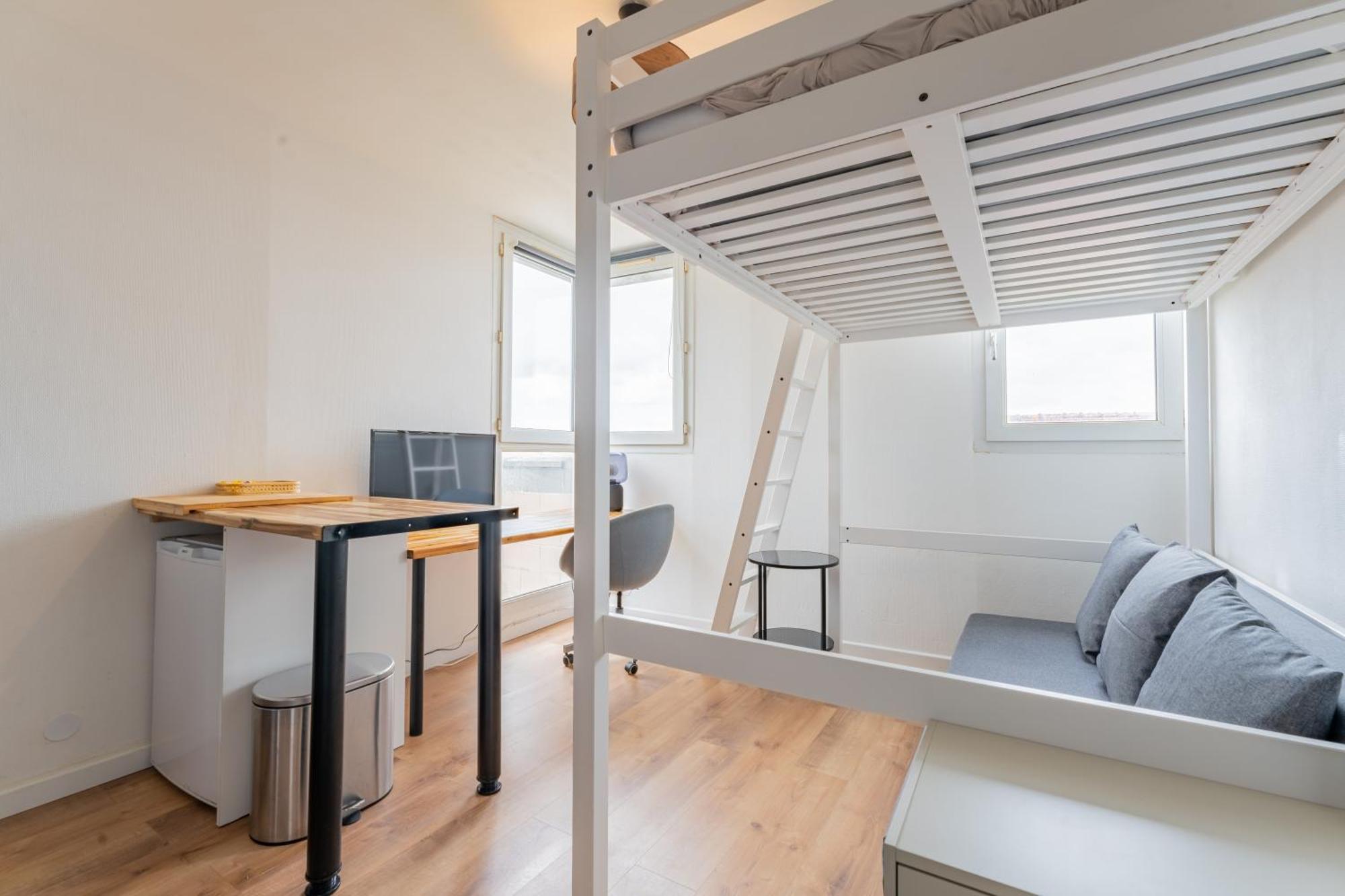 Ferienwohnung Charlemagne - Studio Confortable Avec Parking Gratuit - Quelques Pas De La Gare, Cuisine, Wifi Arras Exterior foto
