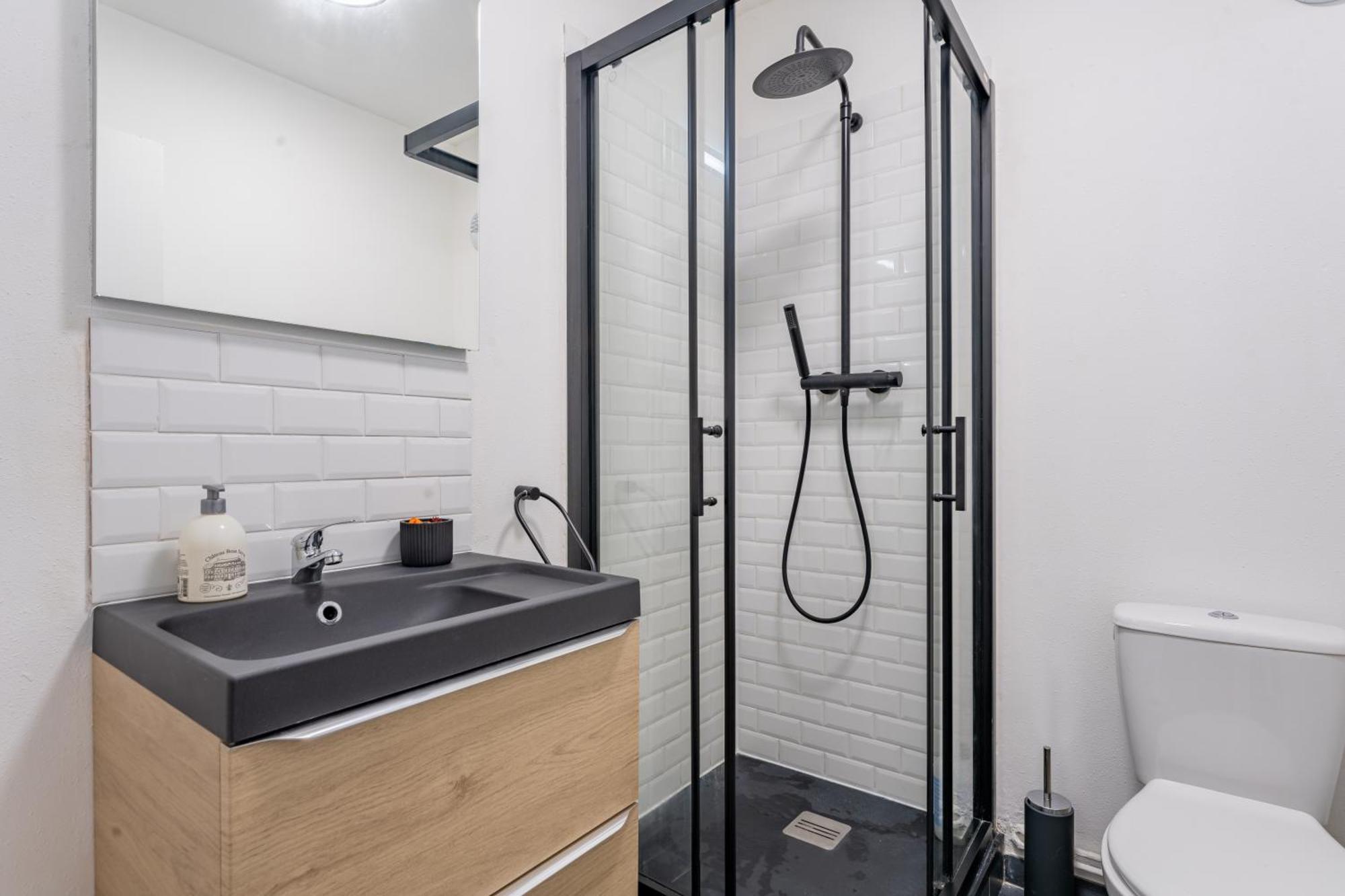 Ferienwohnung Charlemagne - Studio Confortable Avec Parking Gratuit - Quelques Pas De La Gare, Cuisine, Wifi Arras Exterior foto