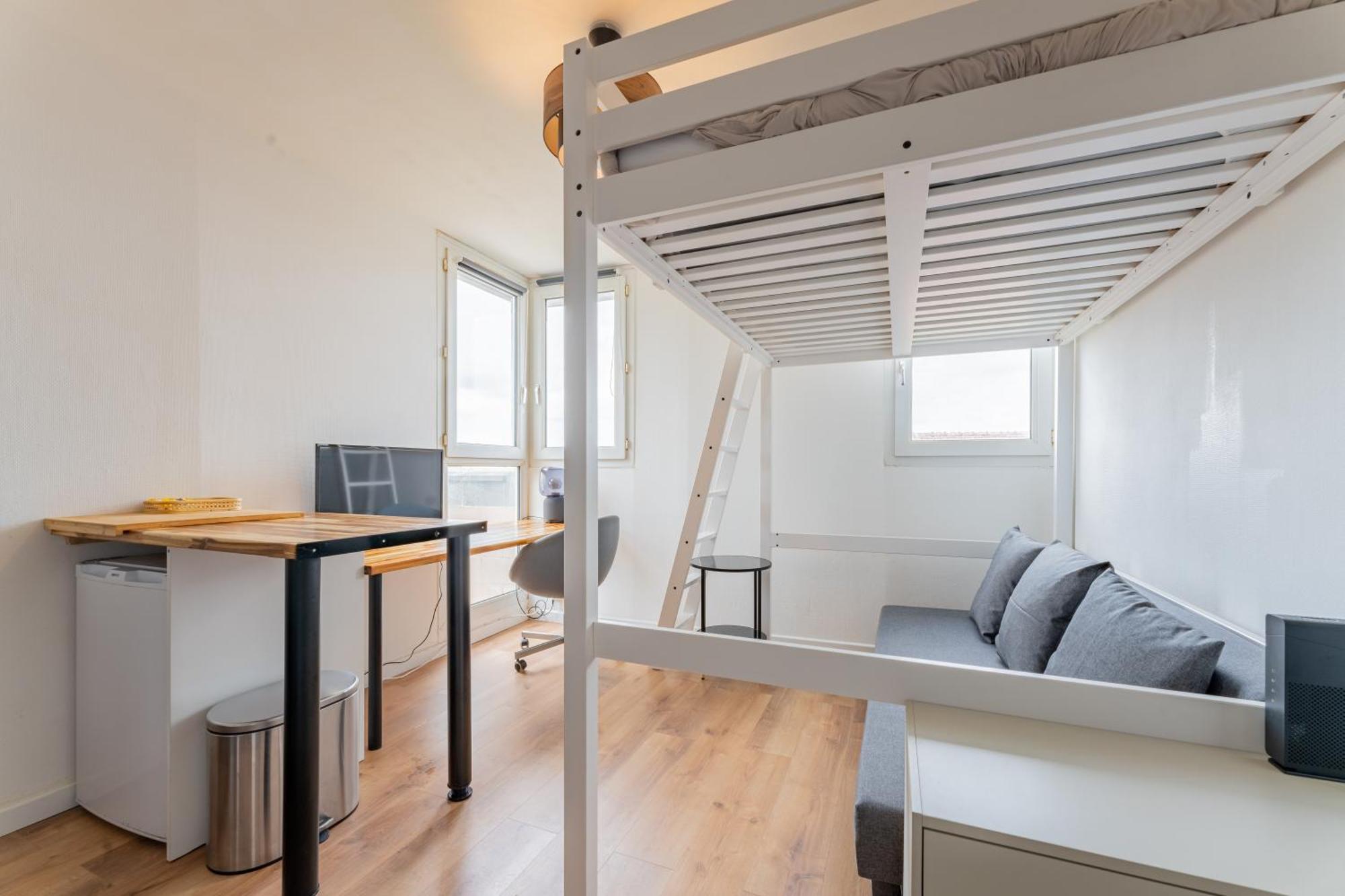 Ferienwohnung Charlemagne - Studio Confortable Avec Parking Gratuit - Quelques Pas De La Gare, Cuisine, Wifi Arras Exterior foto