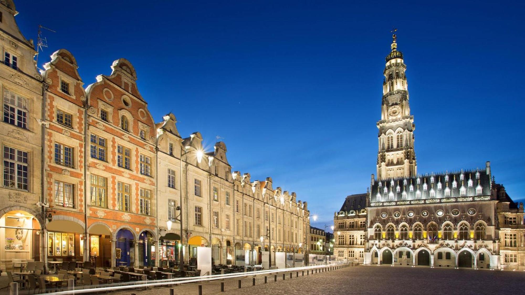 Ferienwohnung Charlemagne - Studio Confortable Avec Parking Gratuit - Quelques Pas De La Gare, Cuisine, Wifi Arras Exterior foto